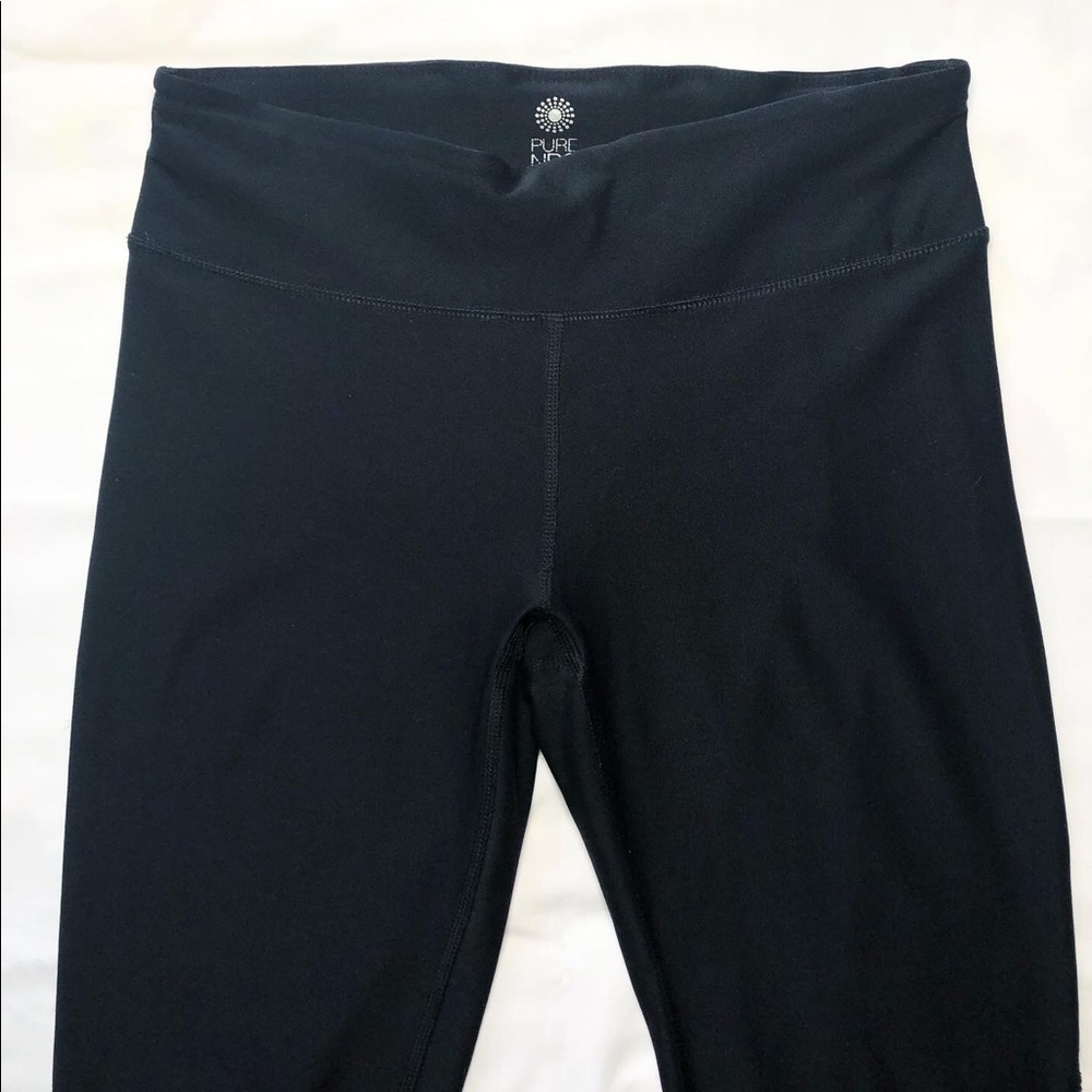 Black cropped leggings